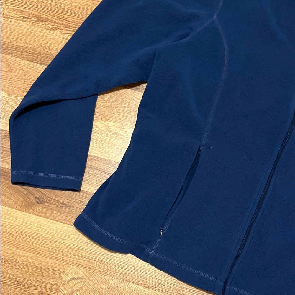 L.L. Bean Women's Deep Blue Fitness Fleece Jacket - Picture 5 of 6